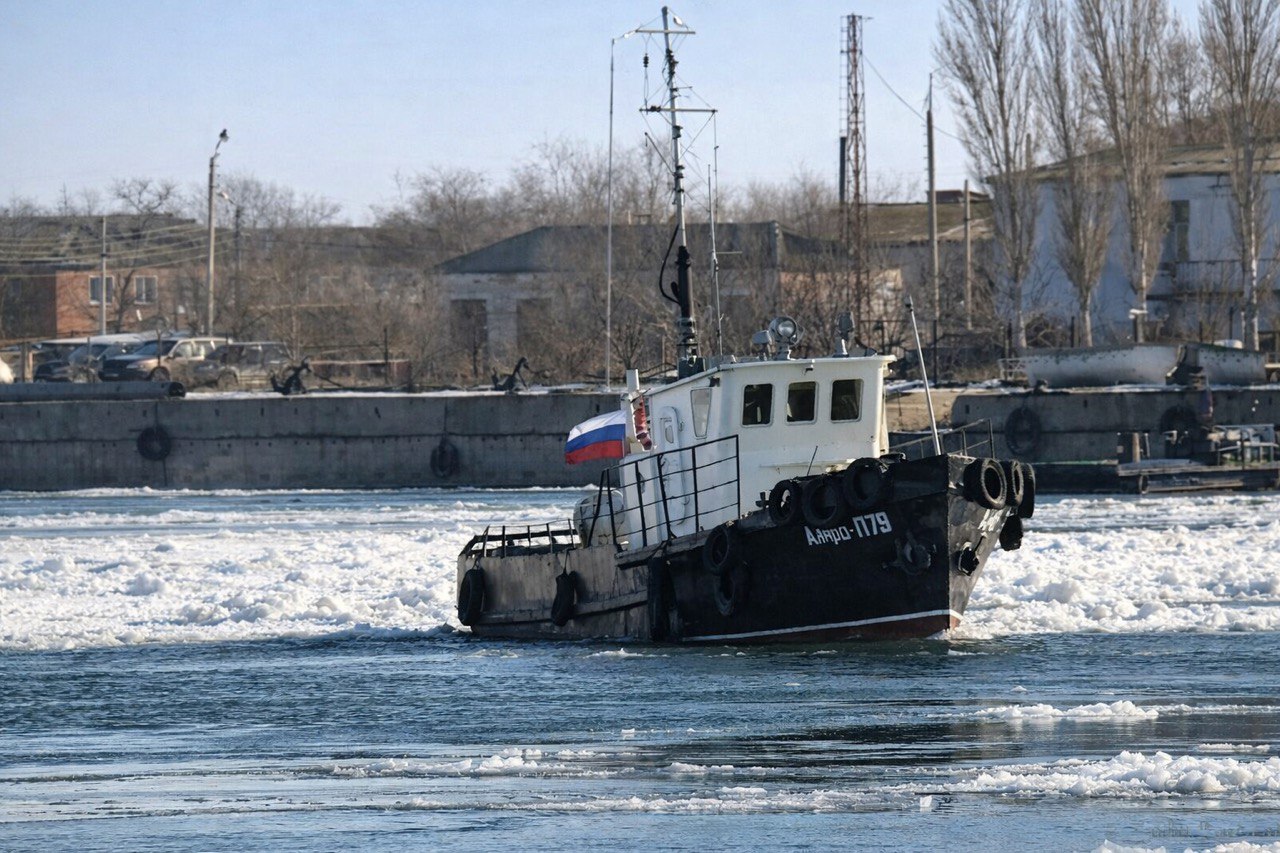 В Икрянинском районе Астраханской области остановлена работа паромов