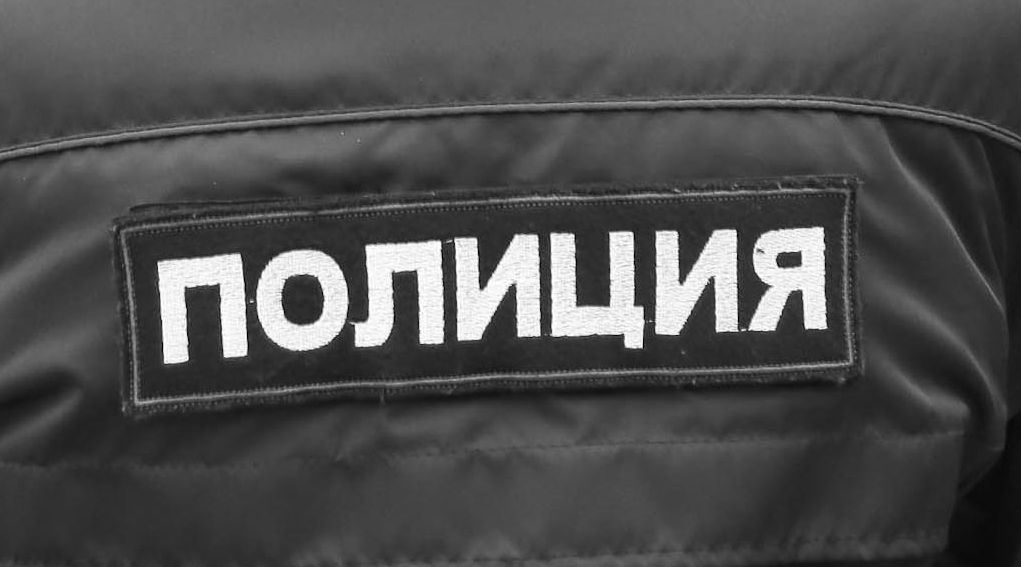 За что полицейский получил взятку в 50 тыс. рублей в Астрахани | АРБУЗ