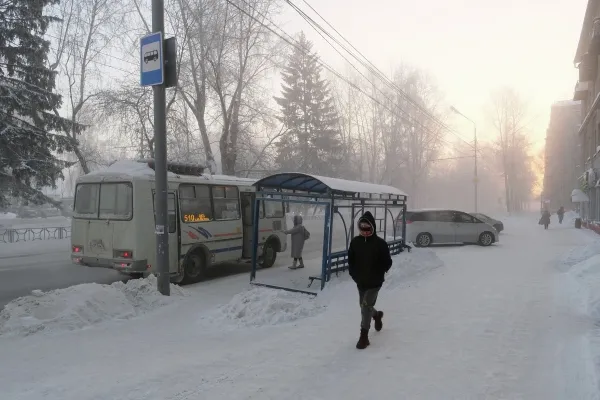 Водитель выгнал мальчика из маршрутки в мороз в Омске