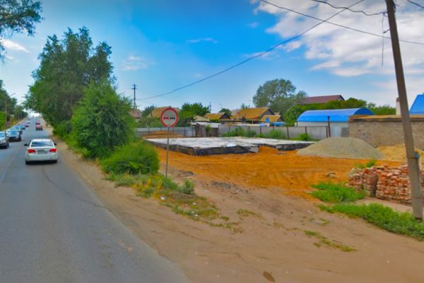 На Свободном поселке готовятся восстанавливать тротуар от Мясокомбинатского моста | АРБУЗ