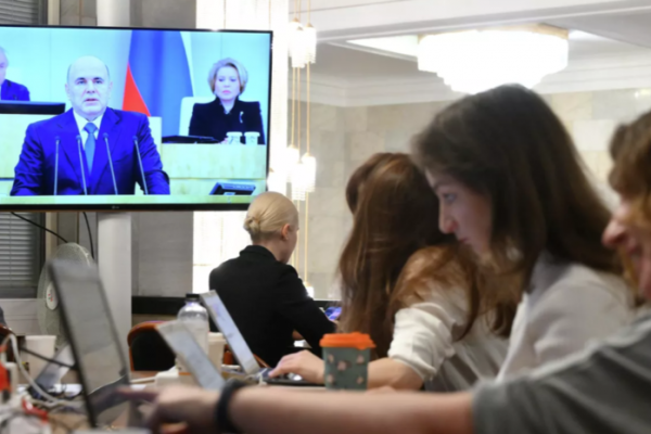 Мишустин: Путин провёл многочасовое совещание по экономике