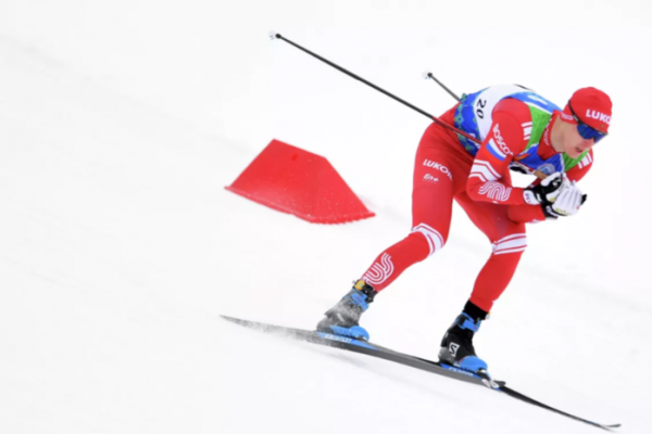 Ардашев победил в скиатлоне на чемпионате России, Большунов — пятый