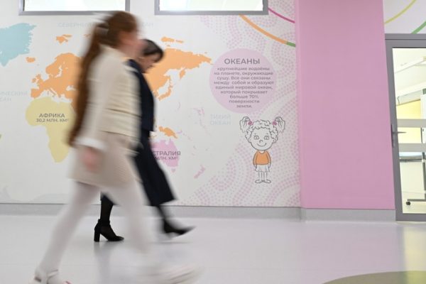 Минниханов призвал усилить воспитательную работу в школах Татарстана