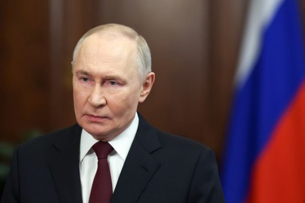 Путин поздравил бойцов Сил специальных операций с профессиональным праздником