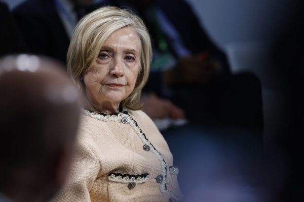 Хиллари Клинтон заявила, что не знала о преступлениях Эпштейна