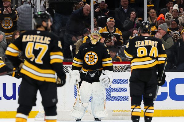 Гол Марченко не спас «Коламбус» от поражения в матче с «Бостоном»