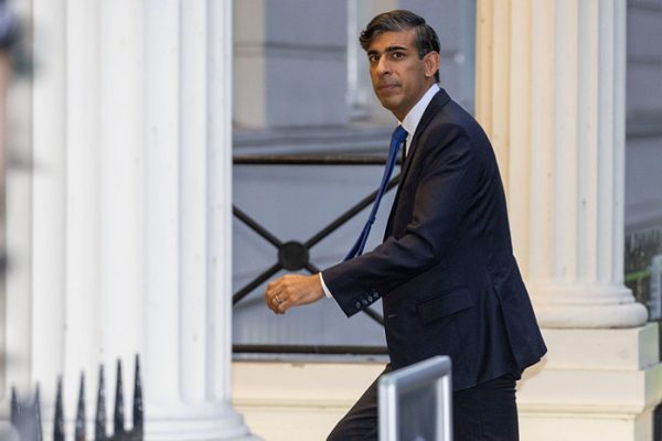 Сунак стал советником Зеленского по восстановлению экономики Украины