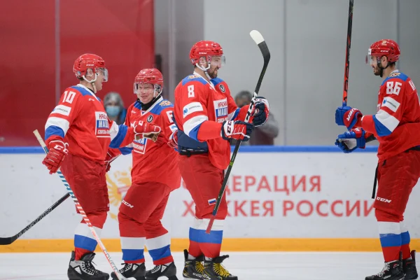 Редчайшие артефакты хоккейной славы покажут в Норильске и Москве