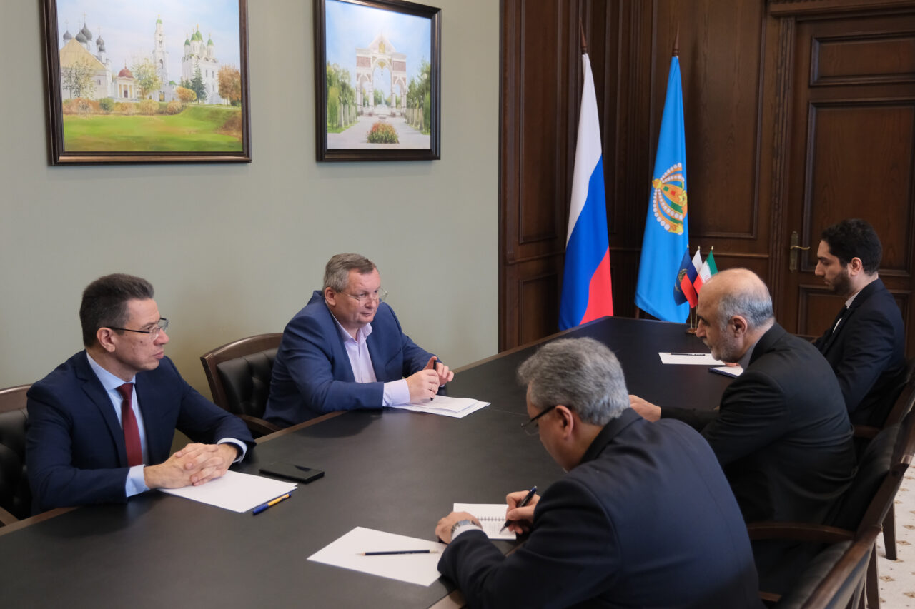 Игорь Мартынов обсудил с генконсулом Ирана в Астрахани экономическое сотрудничество | АРБУЗ