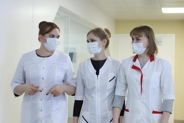 Подмосковье привлекает медиков соципотекой, земельными участками и компенсацией за аренду жилья