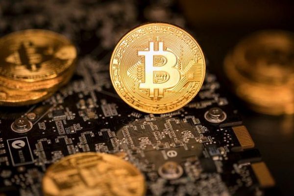 Россияне смогут закладывать криптовалюту в ломбардах