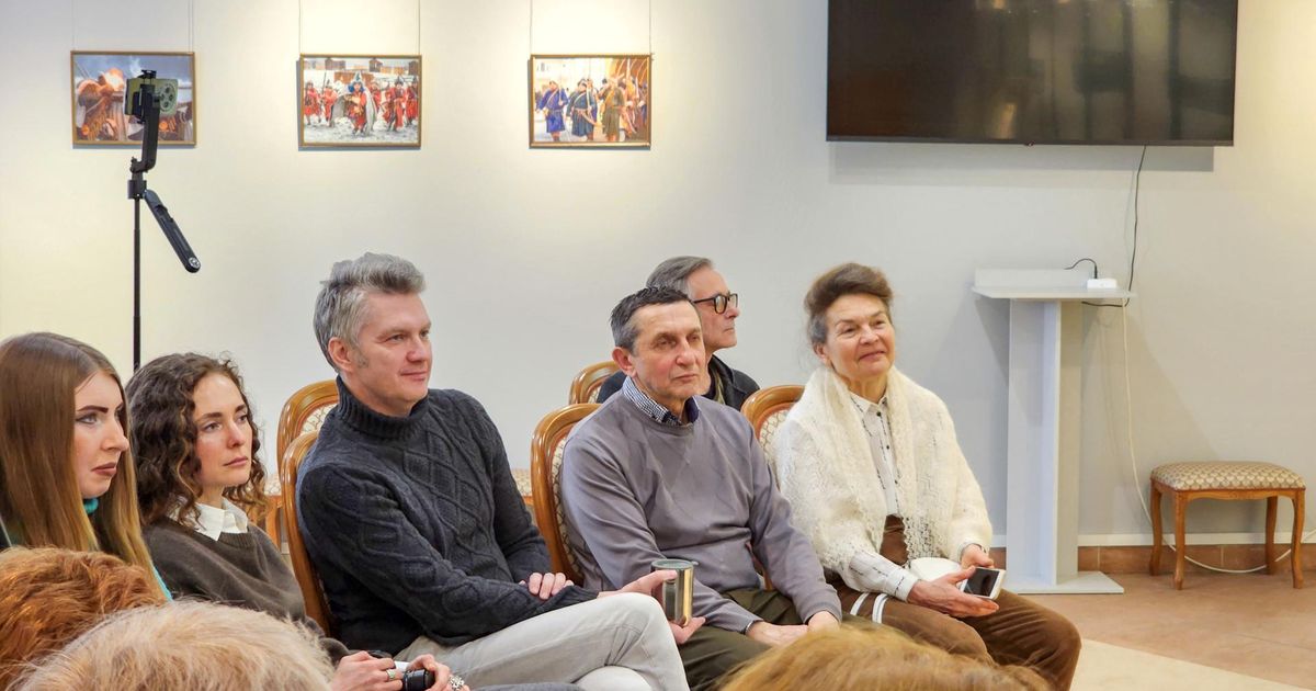 Солист Подольской филармонии написал песню по воспоминаниям о поездке в новые регионы России