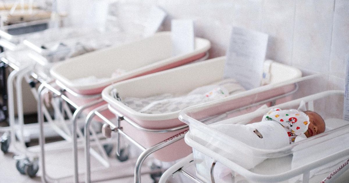 В Подмосковье в 2026 году на поддержку семей при рождении ребенка предусмотрели свыше 1,7 млрд рублей