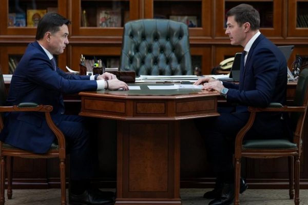 Губернатор Подмосковья провел рабочую встречу с главой Люберец