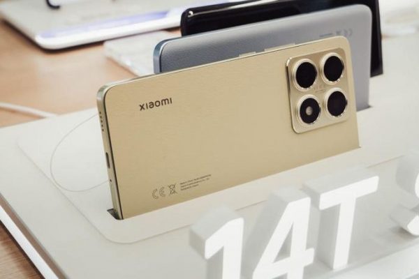 Новая прошивка Xiaomi делает некоторые смартфоны «кирпичами»