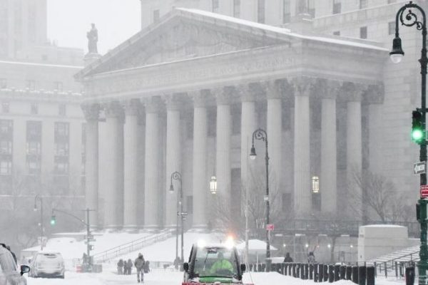 Москва натерпелась — время Нью-Йорка: снег парализовал 7 американских штатов