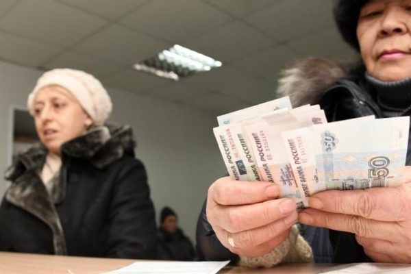 Кому и на сколько повысят пенсию с 1 марта 2026 года