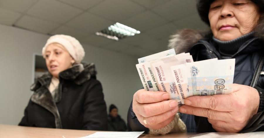 Кому и на сколько повысят пенсию с 1 марта 2026 года