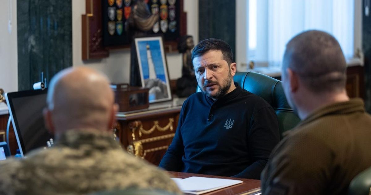 Spiegel: Зеленскому стоит бояться Залужного