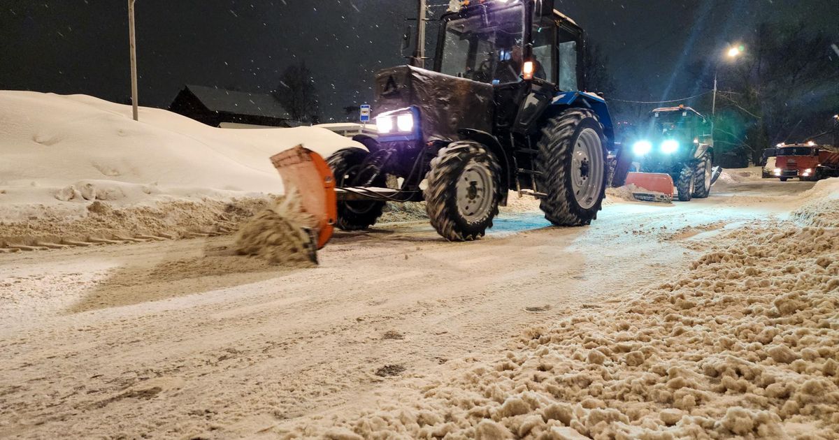 В Подольске коммунальные службы в круглосуточном режиме чистят улицы