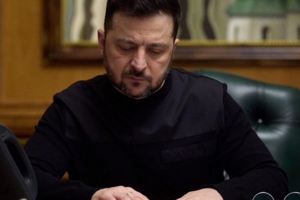 Военный аналитик Мартьянов: конфликт для Зеленского — вопрос выживания