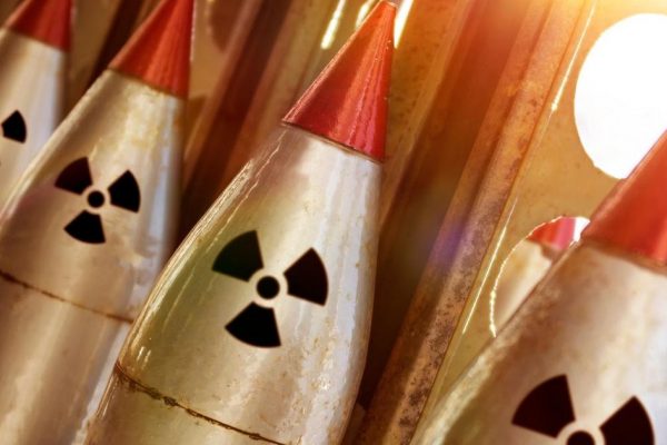 «Грязная бомба» для Киева: зачем Лондон и Париж повышают ставки в переговорах с РФ