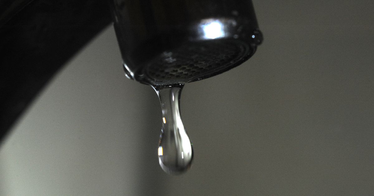 Коммунальная авария оставила сотни домов российского города без воды