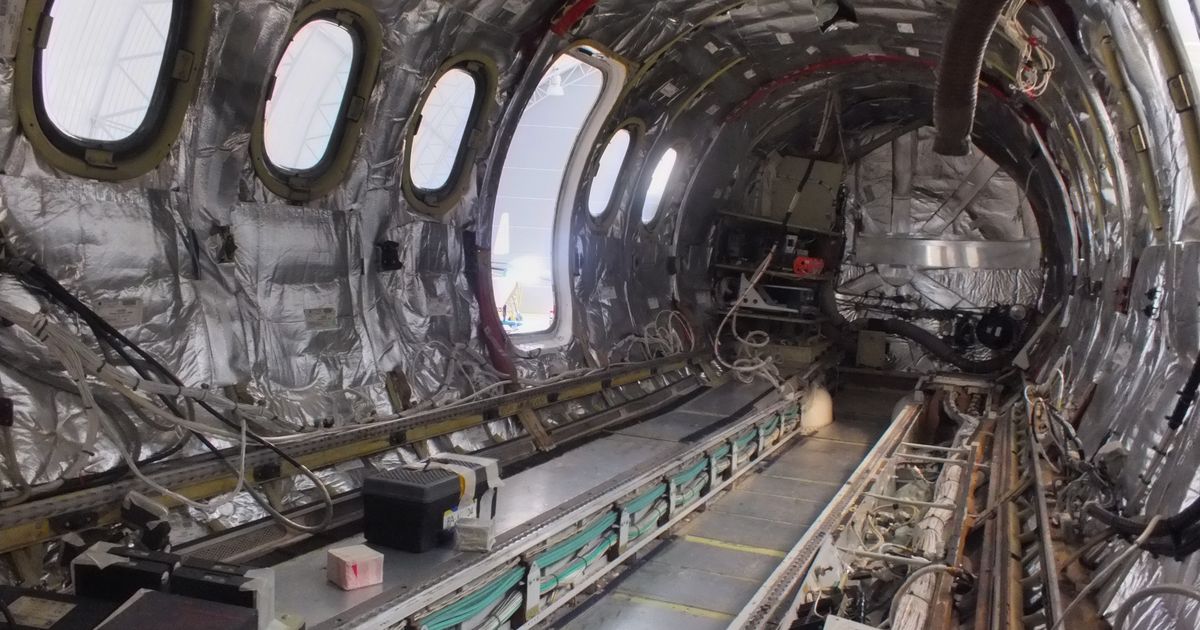 Взрыв в кармане: портативная зарядка едва не сорвала полет в Стамбул