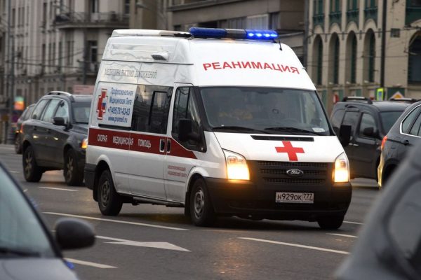 Страшные кадры: видео падения двухлетнего ребенка с 10 этажа в Петербурге