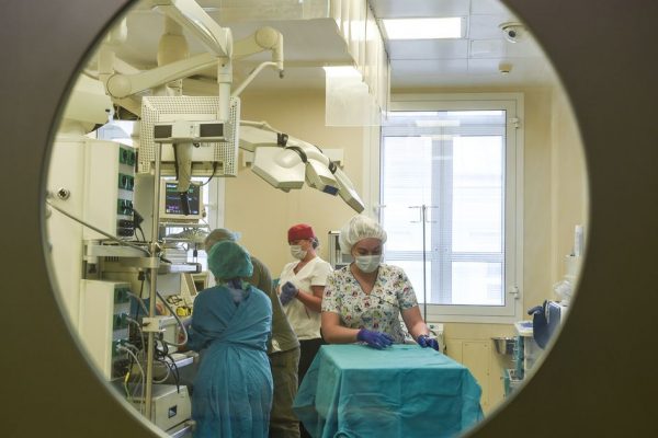 Тяжелейший случай почти без шансов: в Дмитрове хирурги провели чудо-операцию