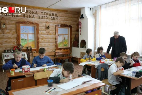 «Без нас умрет деревня»: как восемь учителей и 30-летний директор пытаются сохранить маленькую сельскую школу