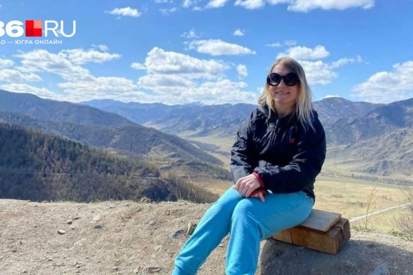 «Ноги замотали скотчем, чтобы не болтались»: как путешественница в инвалидной коляске побывала в 19 странах и дважды прыгнула с парашютом