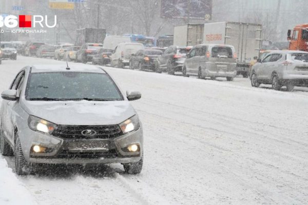 «Скоро наступит дефицит топлива». В России снова дорожает бензин: из-за чего это происходит и что будет дальше