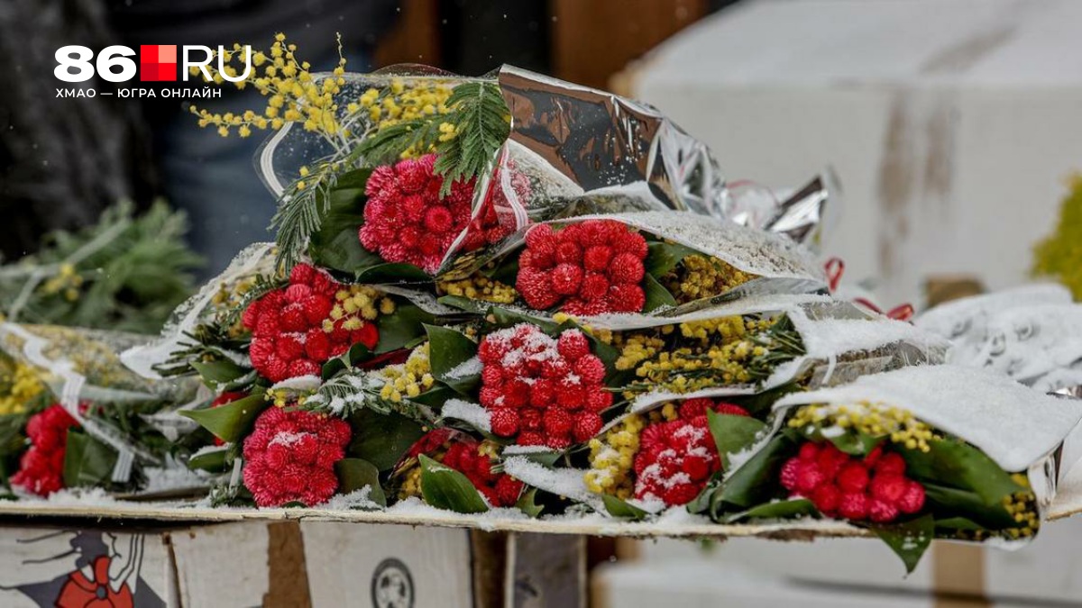 «Стыда никакого нет»: власти ужаснулись ростом цен на праздничные букеты