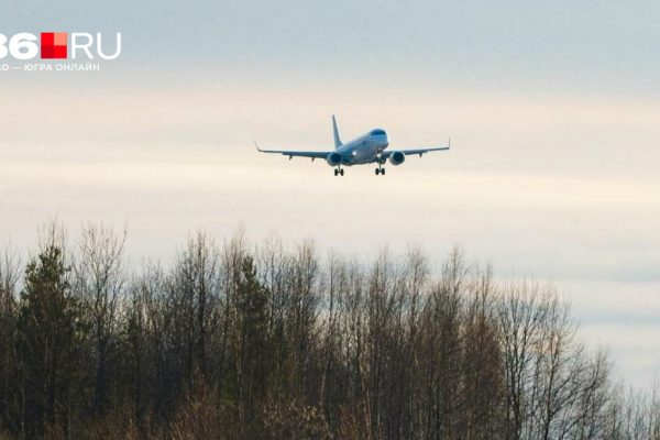 Самолет Utair после взлета вернулся в аэропорт Сургута из-за неисправности
