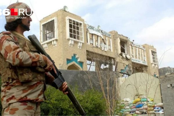 Взрывы, стрельба и сотни убитых: Пакистан и Афганистан вступили в «открытую войну»