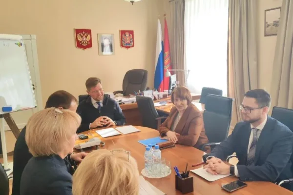 В Красноярском крае обсудили поддержку агропрома и ремонт соцобъектов в территориях