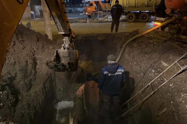 Минувшей ночью в Астрахани устранили крупную аварию на сетях коллекторов - PRO Астрахань