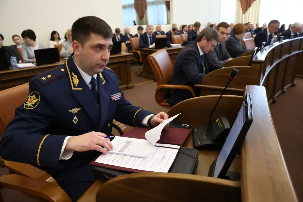 Доклад о социализации осужденных в Красноярском крае представили депутатам Законодательного собрания