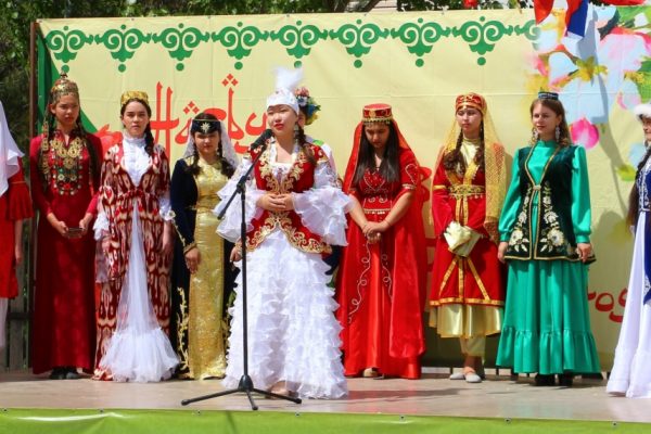 Астраханских девушек приглашают на конкурс «Навруз бике»