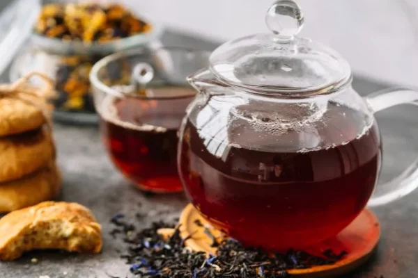 «Чтобы пили чай и нас вспоминали»: в Красноярске дети собирают помощь бойцам СВО