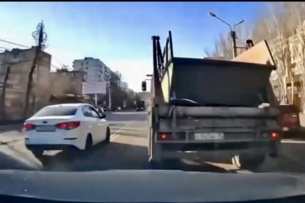 Соцсети помогли выявить автонарушителей из Астрахани