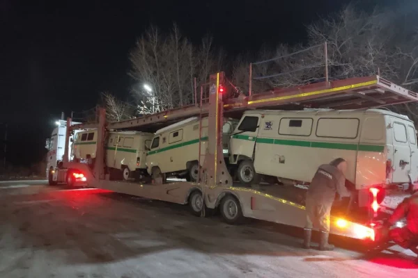 В Красноярск доставили новую партию бронированных «буханок» на нужды СВО