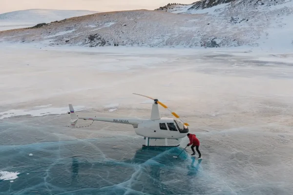 Частного пилота оштрафовали на 20 тысяч рублей в Горном Алтае за незаконную посадку вертолета на замерзший водоем
