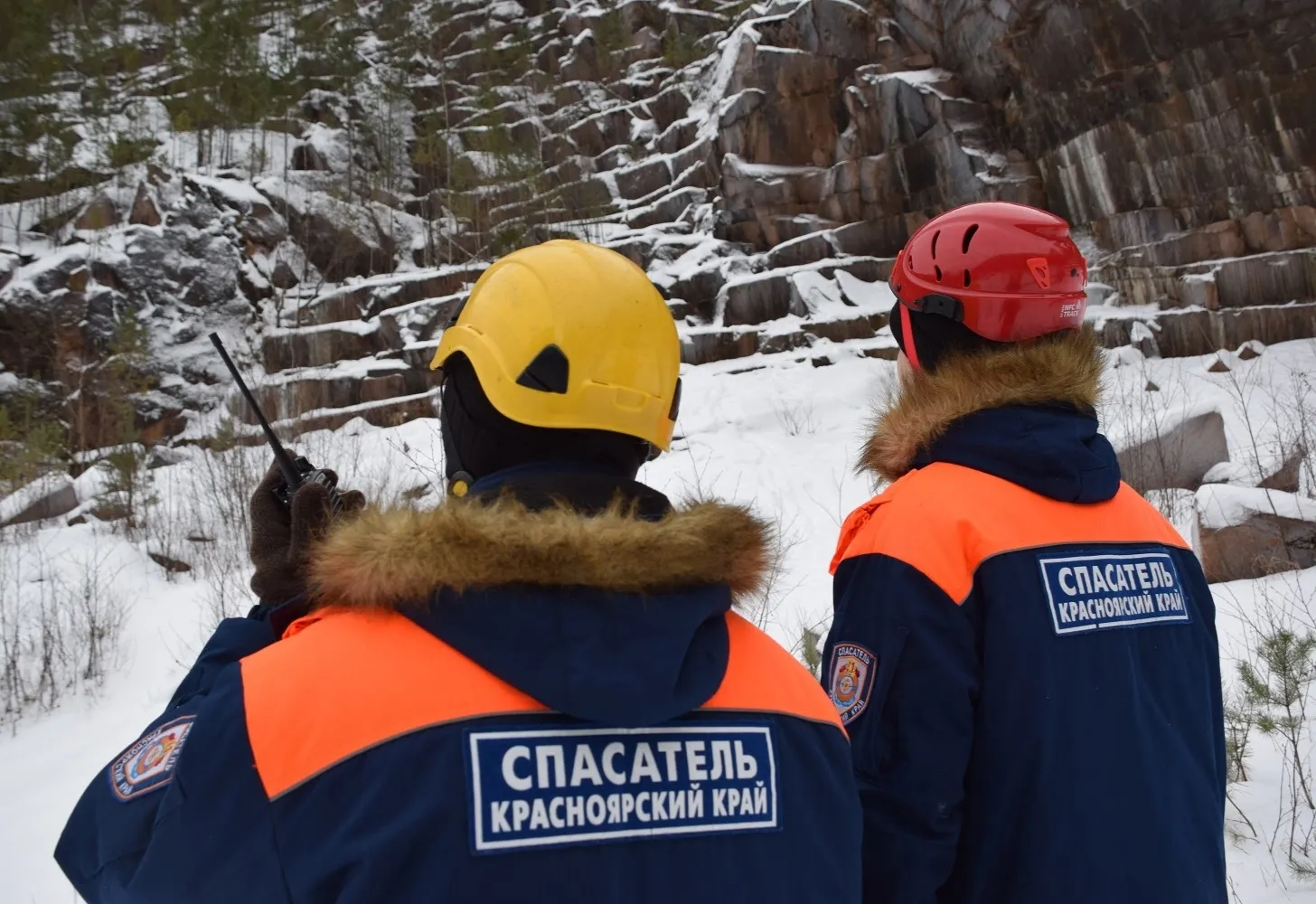 Спасатели эвакуировали со Столбов 55-летнюю женщину, повредившую руку