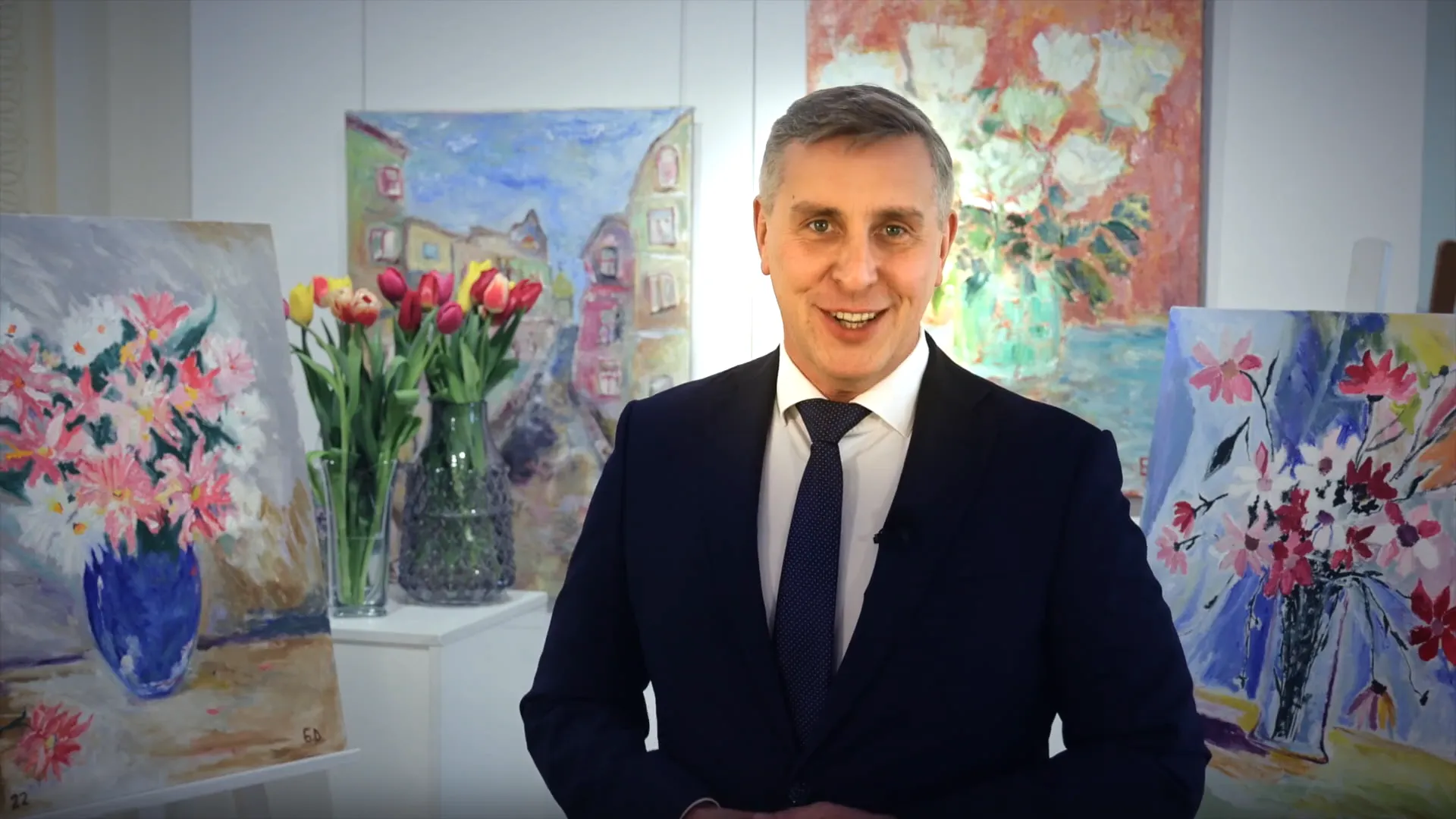 Спикер Законодательно Ссобрания Красноярского края поздравил женщин с 8 Марта