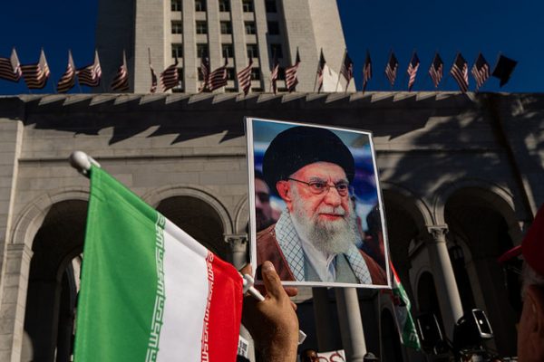 Верховный лидер Ирана Али Хаменеи погиб