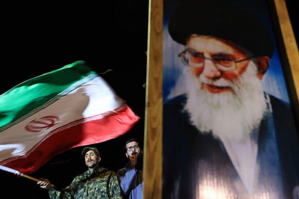 Правительство Ирана объявило 40-дневный траур после гибели верховного лидера