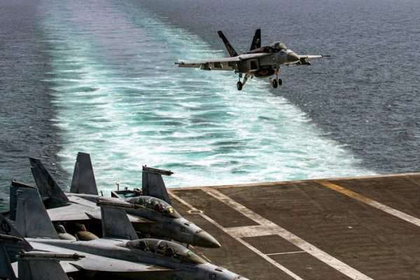 Иран ударил по базе ВМС США в Бахрейне