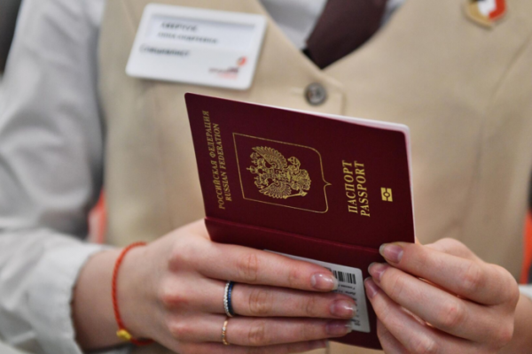 Юрист Хаминский объяснил, как вернуться в Россию в случае утери загранпаспорта